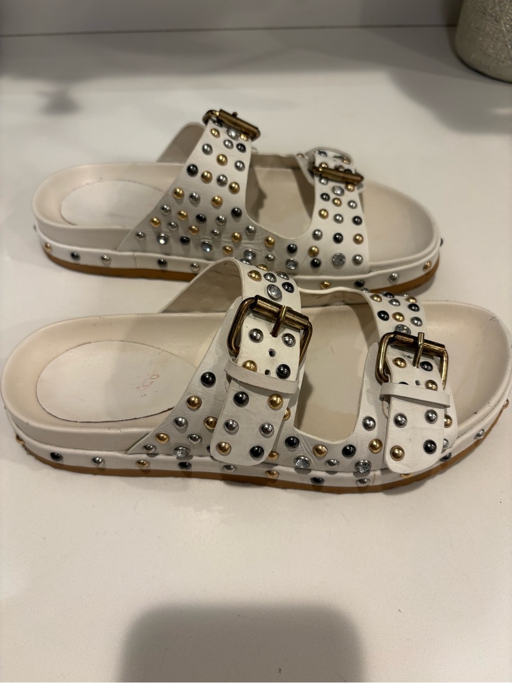 SAINT G New York White Leather Studded Slip On Dad Sandals! Embellished! Sz 9